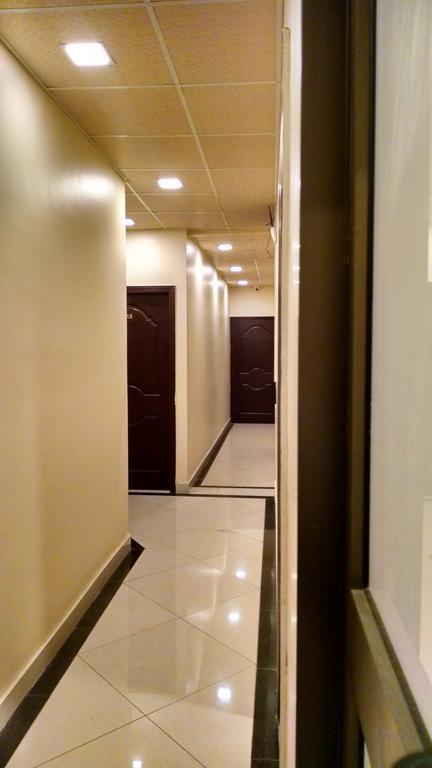 Embassy Lodge Karacsi Kültér fotó